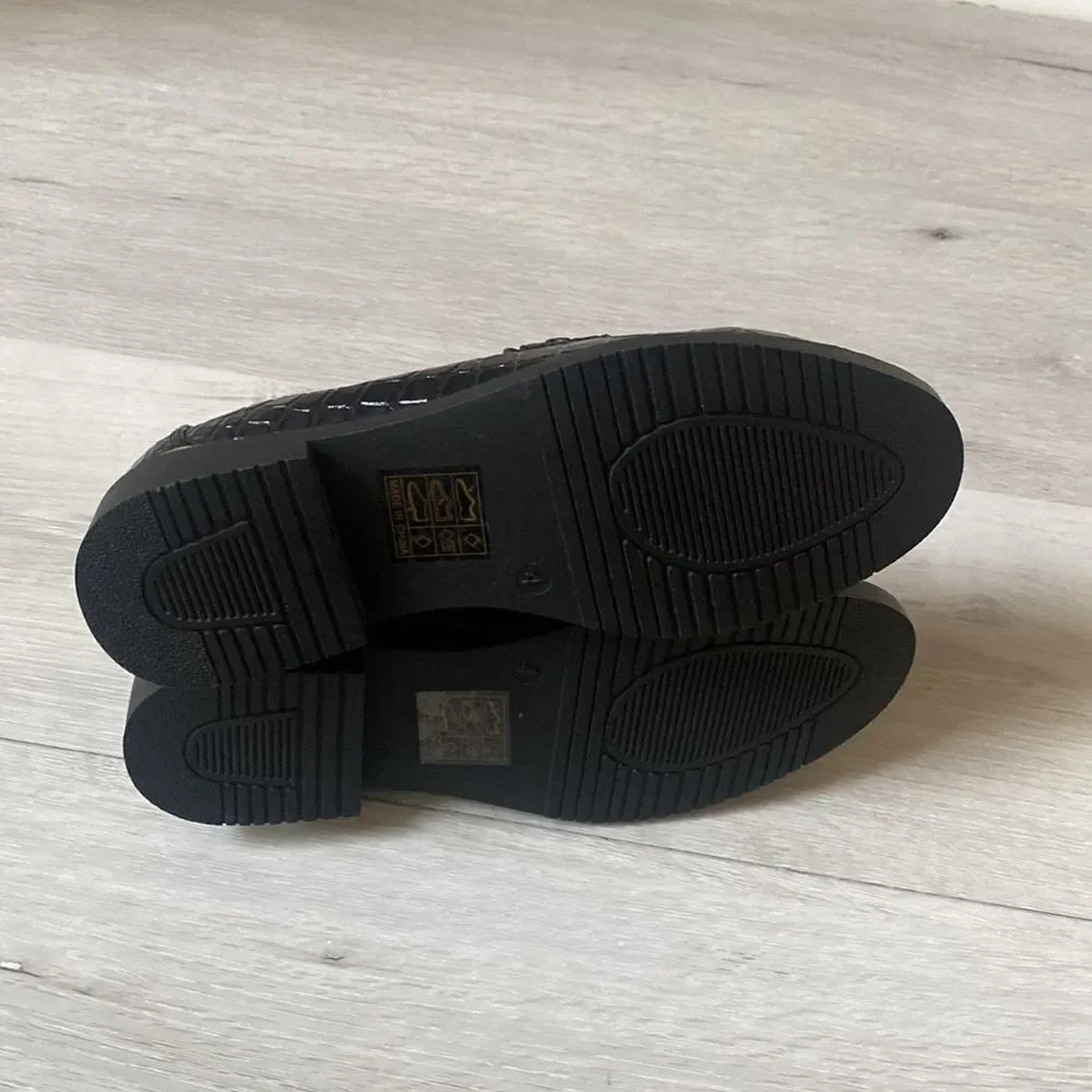schuh Wide Fit Lenzo loafers in black‎ croc Size